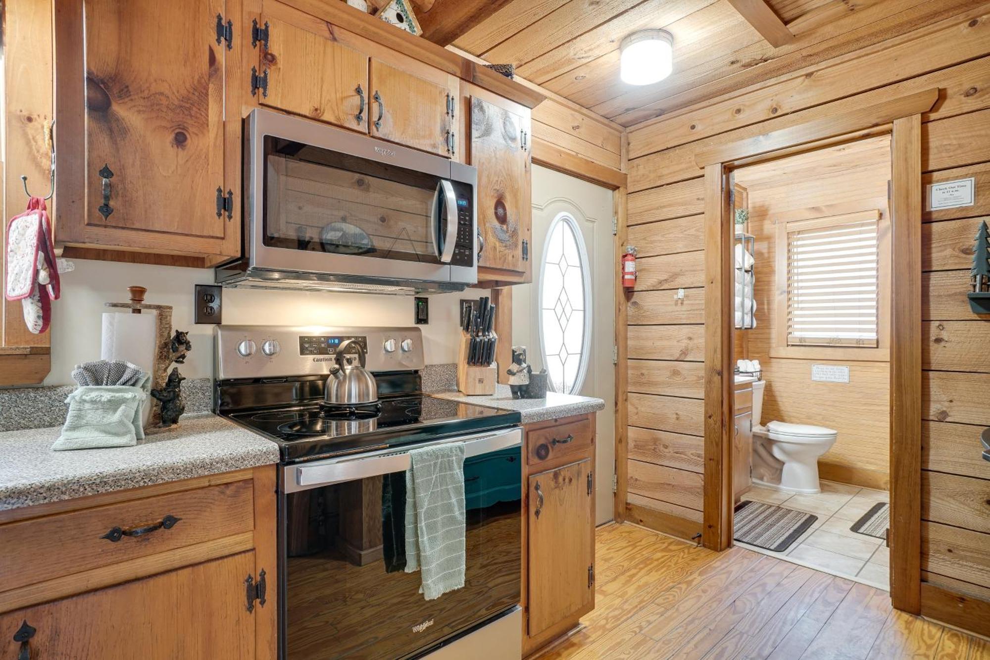 Secluded Family Retreat In Dahlonega With Hot Tub! Villa ภายนอก รูปภาพ