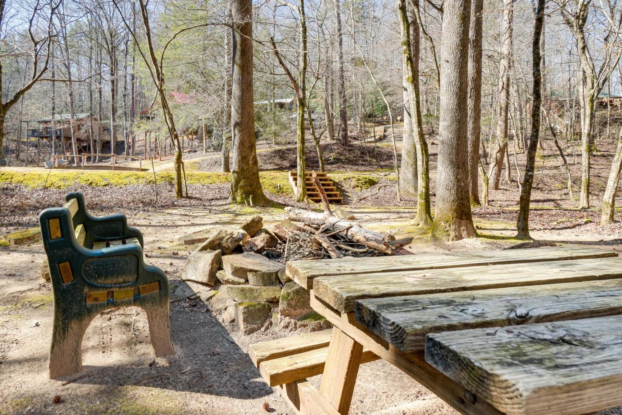 Secluded Family Retreat In Dahlonega With Hot Tub! Villa ภายนอก รูปภาพ